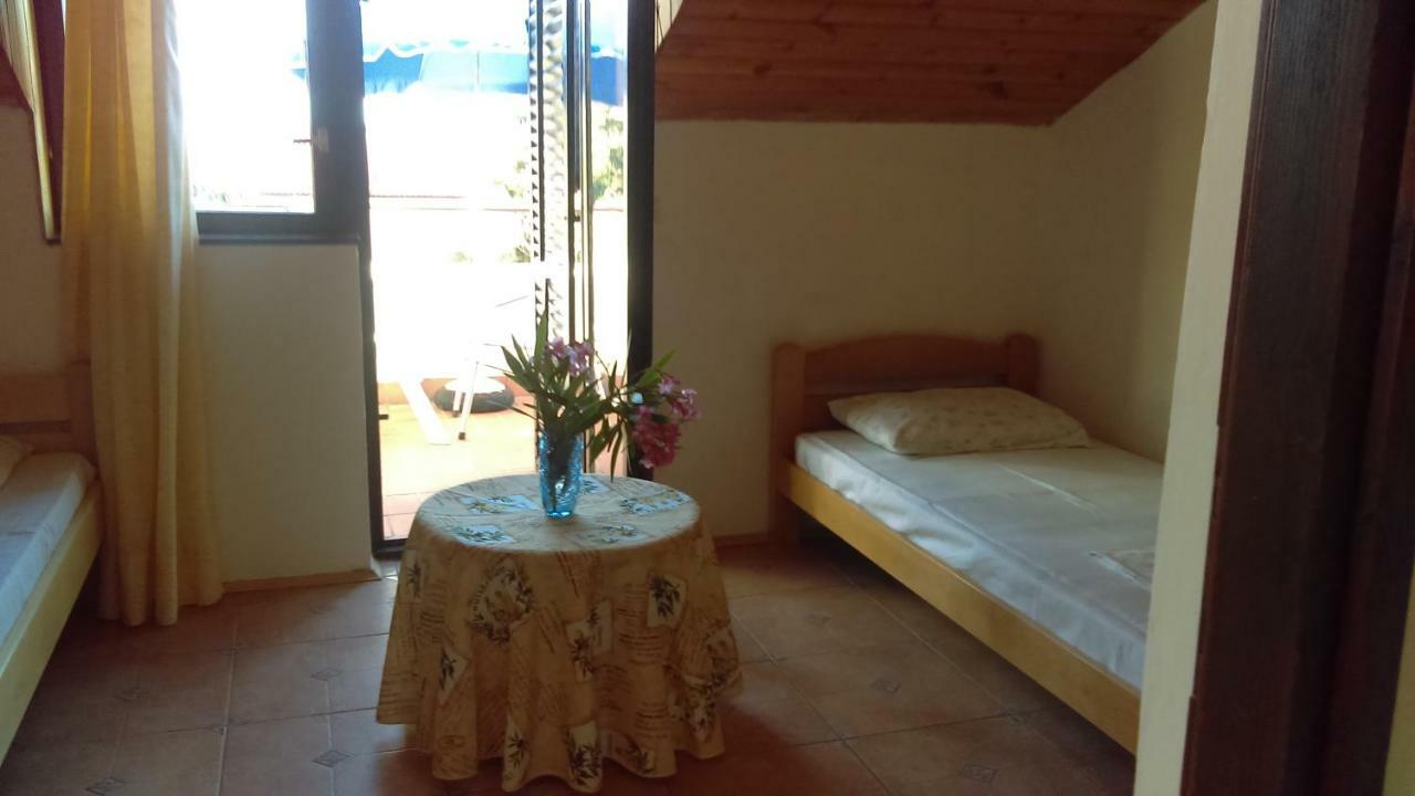 Knaffl Apartment Đảo Krk Ngoại thất bức ảnh